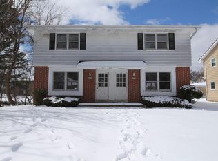 6877 N 42nd St, Milwaukee, WI 53209