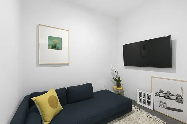 Sold by Compass | media 7