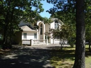 411 Golfview Dr, Manahawkin, NJ 08050