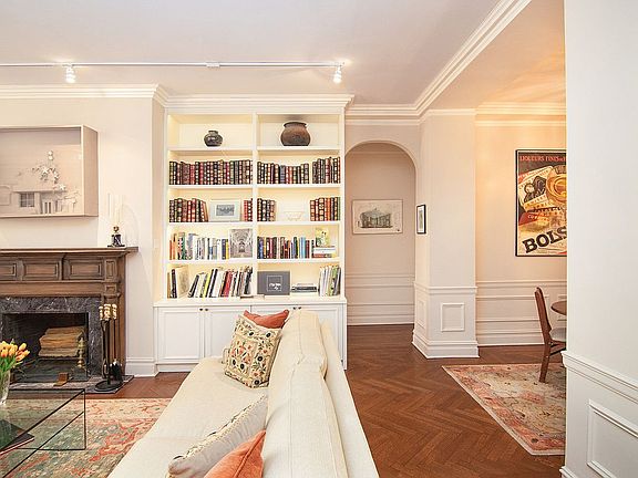 4th image of 480 Park Ave APT 16D