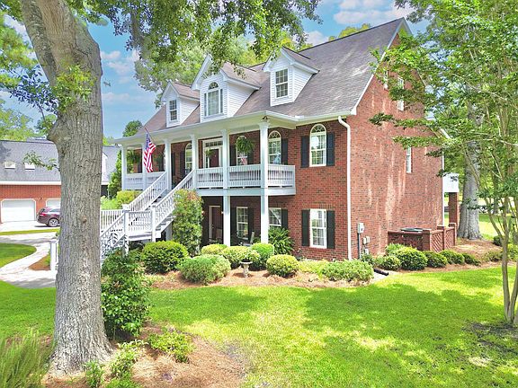 3rd image of 4303 Persimmon Woods Dr