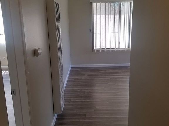 2nd image of 3850 Redondo Beach Blvd APT 02