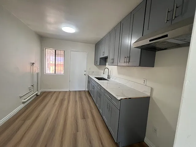 2500 Earle Ave #1/2 — Photo 5