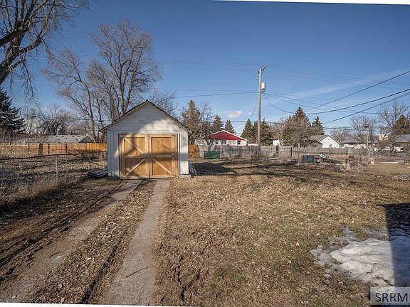 5th image of 565 Gladstone St
