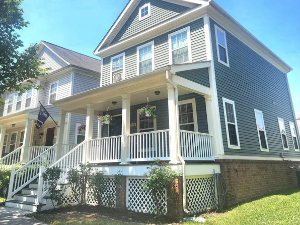 1636 Renaissance Dr, Baltimore, MD 21221