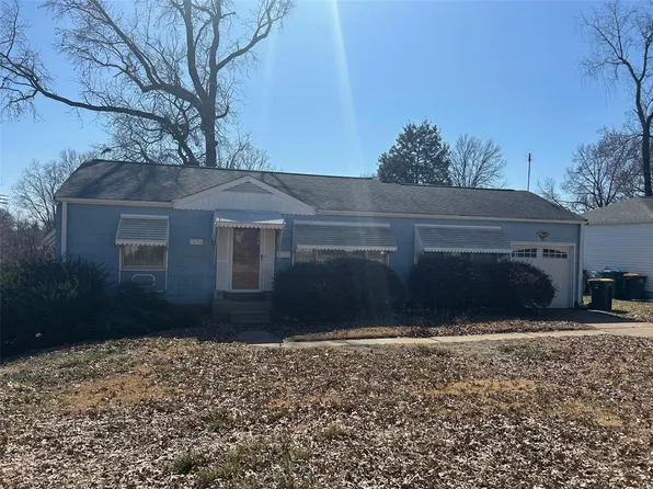 1230 Bakewell Dr, Saint Louis, MO 63137