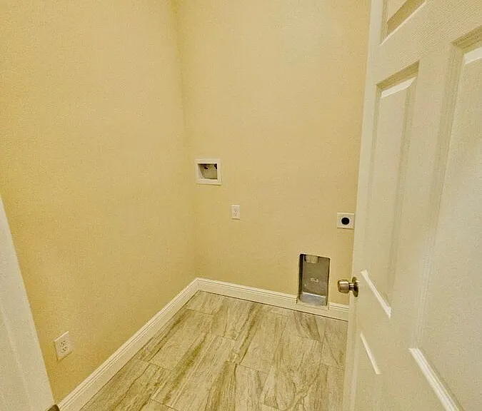 5815 Twisted Oaks Dr — Photo 38