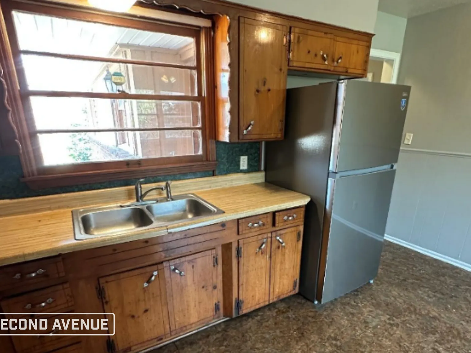 3 bed, 1.5 bath, 1100 sqft, $1,295 — Photo 4