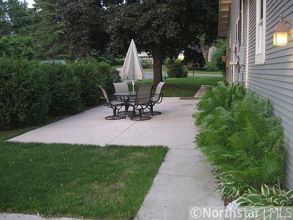 4th image of 1281 Delaware Ave