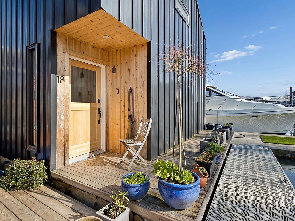 1st image of 4345 River Rd W