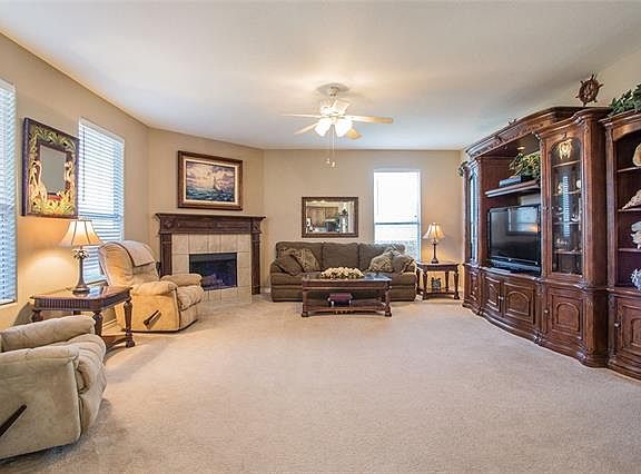 3rd image of 7380 Lake Rock Dr