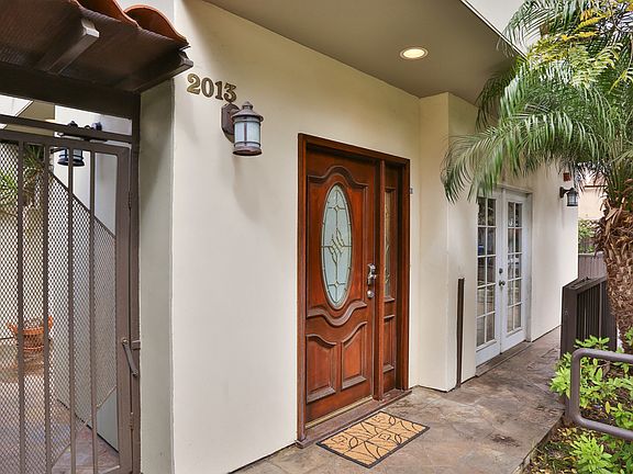 3rd image of 2013 21st St Unit 101