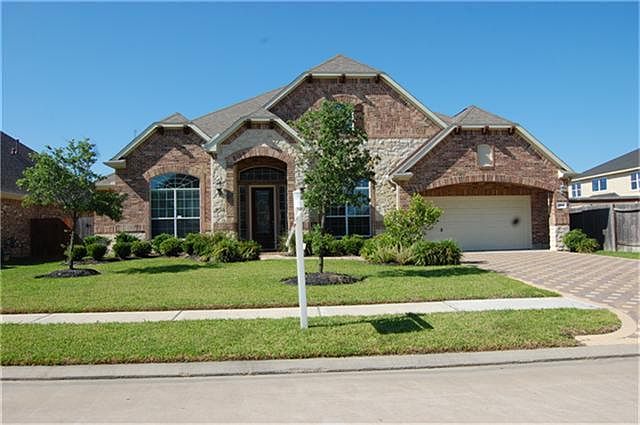 1st image of 17914 Camp Cove Dr