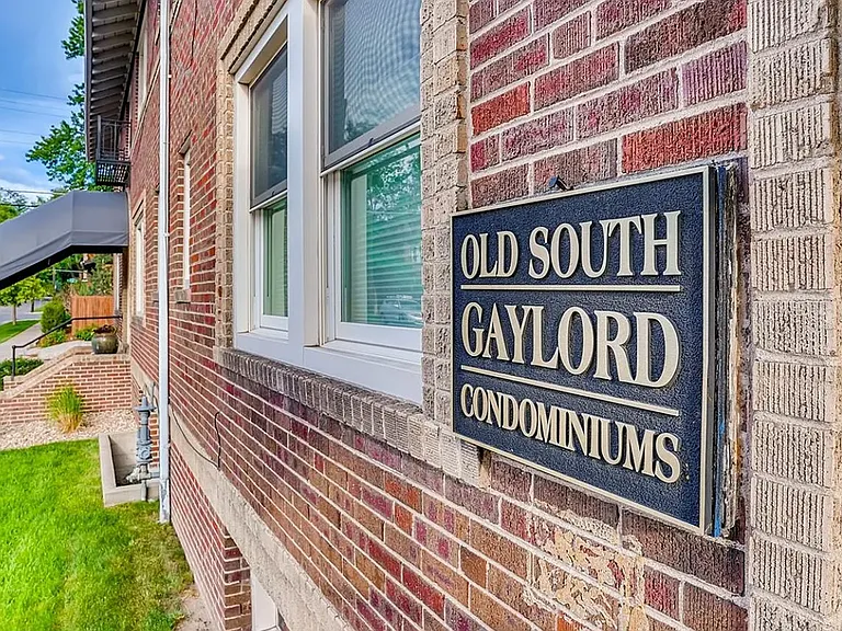 2220 E Mississippi Ave #11 — Photo 2