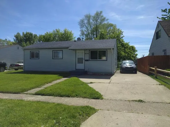 1075 Redleaf Ln, Ypsilanti, MI 48198