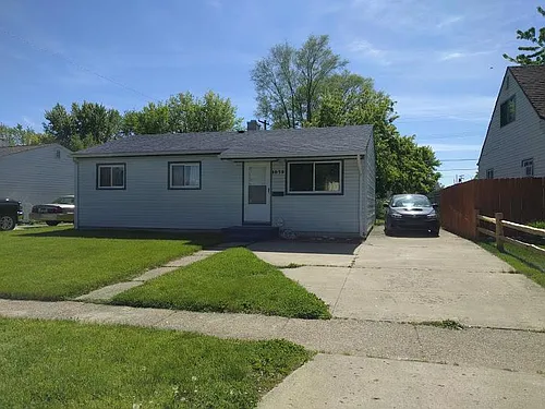 1075 Redleaf Ln Photo 1