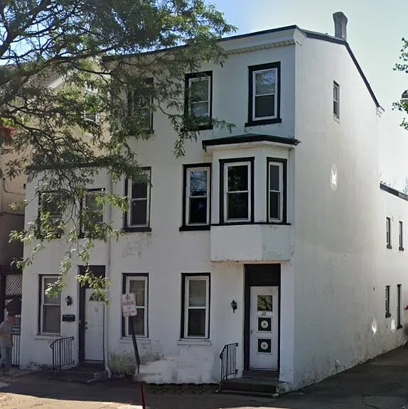 28 E High St #3 — Photo 1