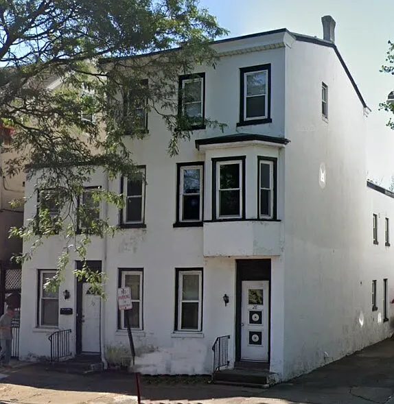 28 E High St #3