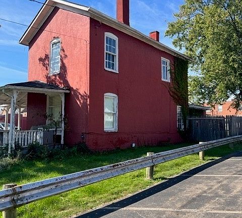 3rd image of 348 N Buckeye St
