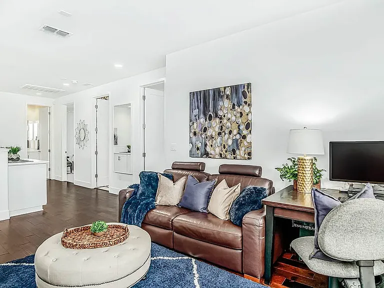 4022 Chalk Hill Way — Photo 19