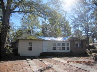 201 Briarwood St, Walterboro, SC 29488