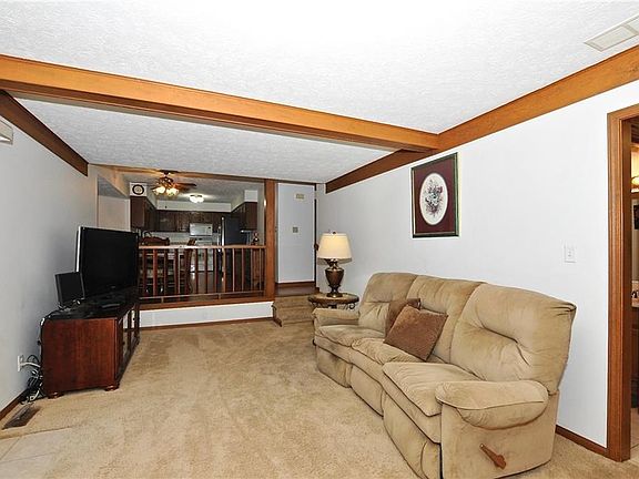 4th image of 8664 Gallant Fox Dr