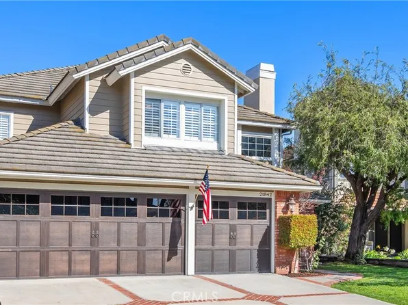21842 Las Nubes Dr, Trabuco Canyon, CA 92679