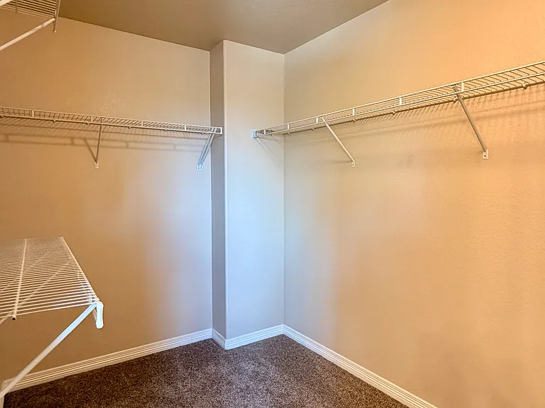 2760 Bridle Dr — Photo 19