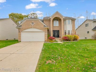 5967 Cedar Ridge Dr, Ann Arbor, MI, 48103
