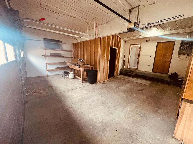 1051 N Northshore Dr #1 — Photo 14