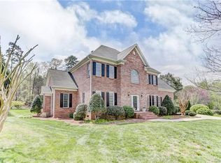 1075 Heather Glen Dr, Matthews, NC 28104