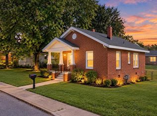 203 Allis Ave, Ninety Six, SC 29666