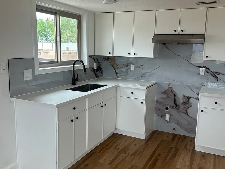 2049 Desoto St — Photo 7