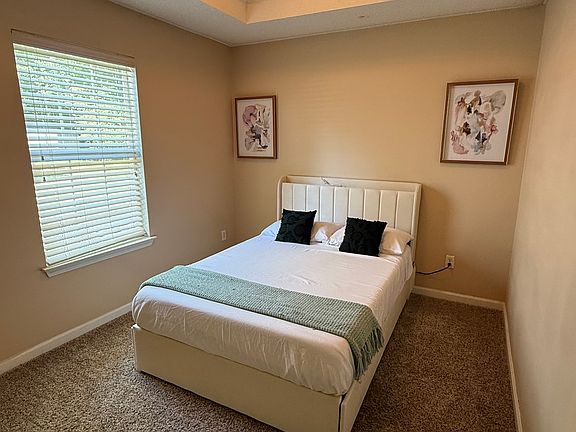 5th image of 8684 Goswell Dr