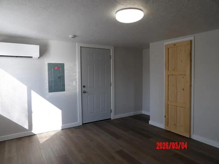 204 S Chestnut St #5 — Photo 3