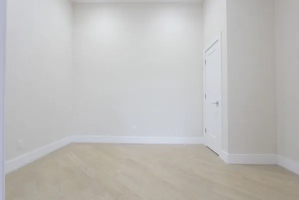 Rented by Bravado Real Estate LLC | media 20