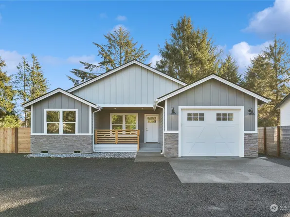 135 Polaris Boulevard SW, Ocean Shores, WA 98569