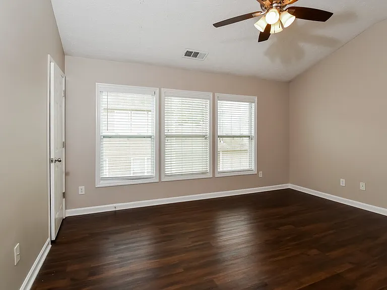 109 Plumeria St — Photo 12