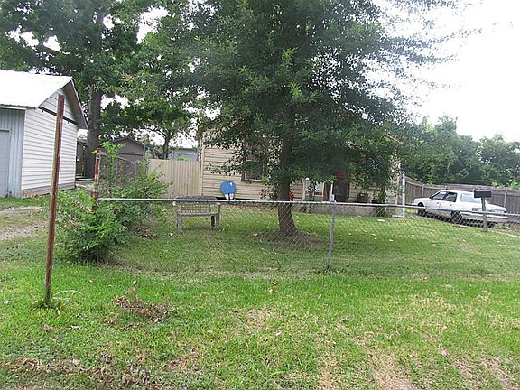 2nd image of 1312 W 21st St
