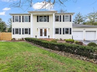 1 Clearbrook Ct, Matawan, NJ 07747