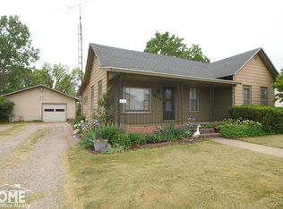 1813 W Stewart St, Owosso, MI 48867