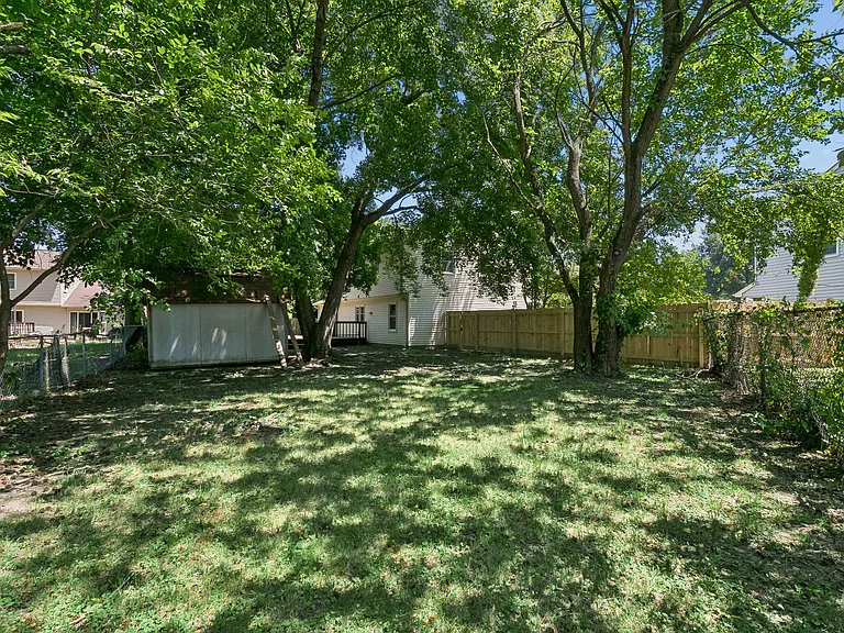 4 Delmont Ct — Photo 39