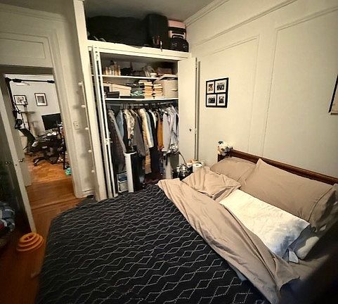 3rd image of 421 W 24th St APT 1D