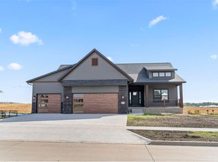 603 Heartland St, Fairfax, IA 52228