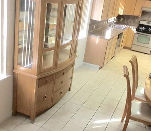 5th image of 218 Warrington Dr