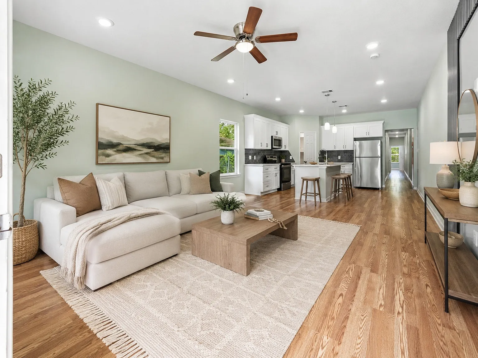 3 bed, 1330 sqft, $1,700 — Photo 2