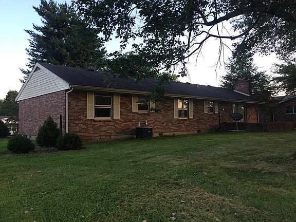 3rd image of 840 Terre Haute Dr