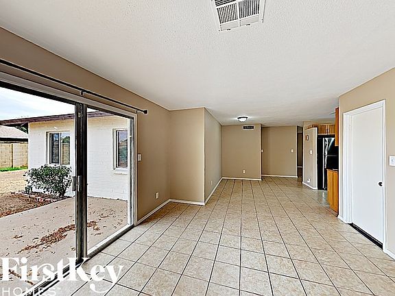 3rd image of 5244 W Brown St