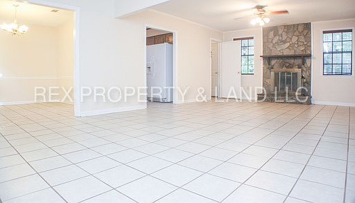 2nd image of 368 Park Way Dr