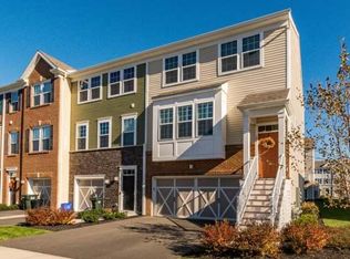 135 Waypoint Dr, Eatontown, NJ 07724